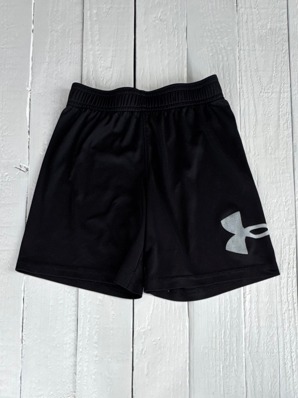 Under Armour Shorts - 7