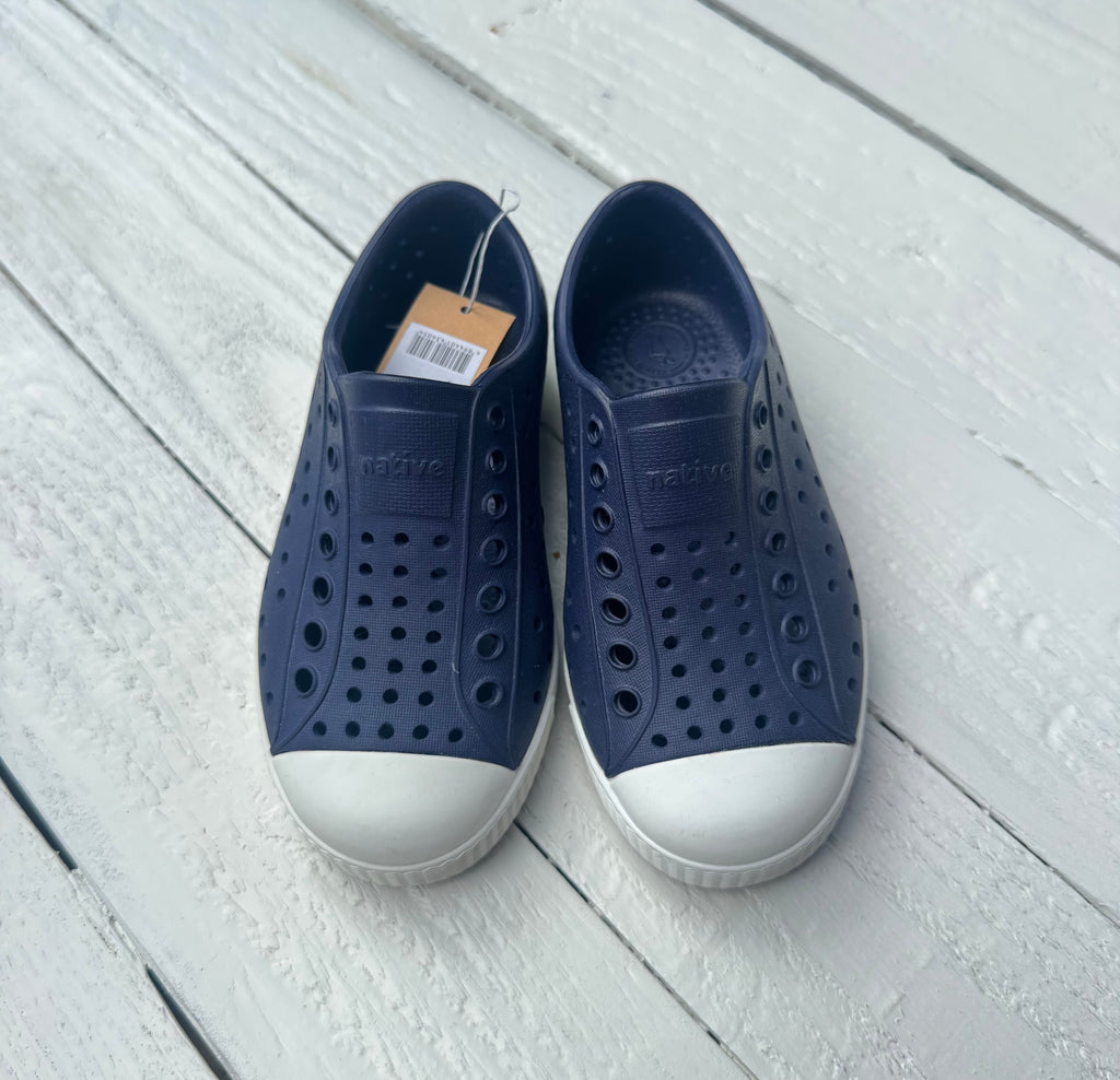 Native Shoes - 10