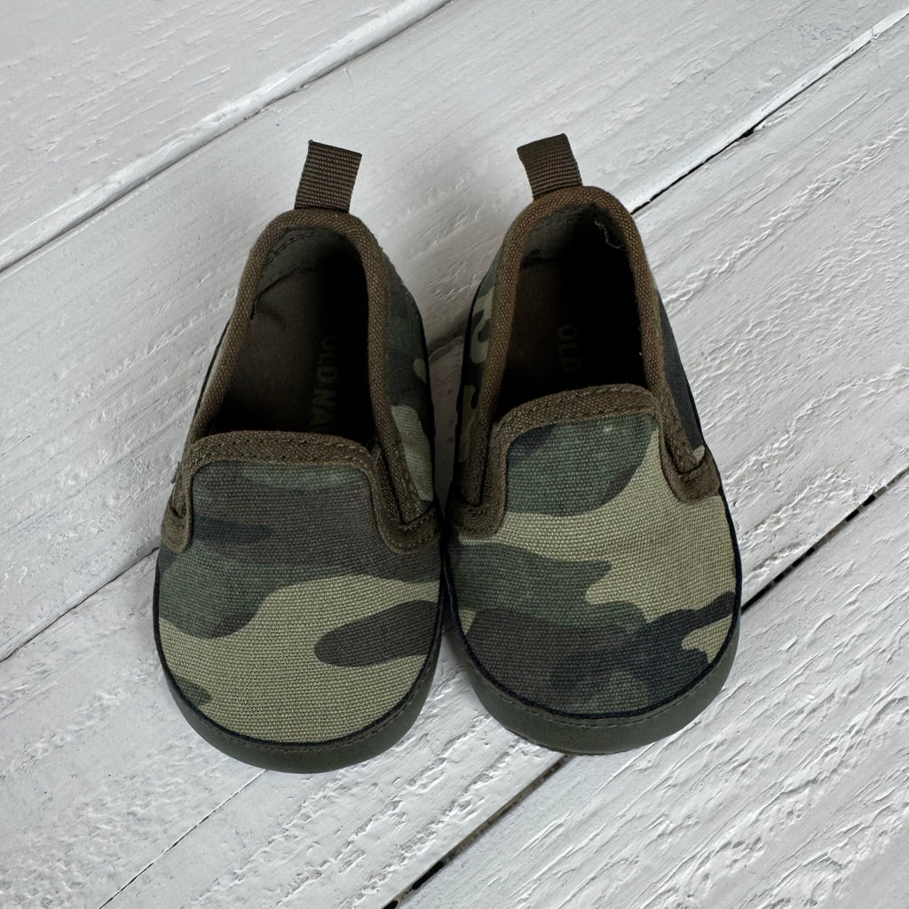 Old Navy Shoes - 3-6M