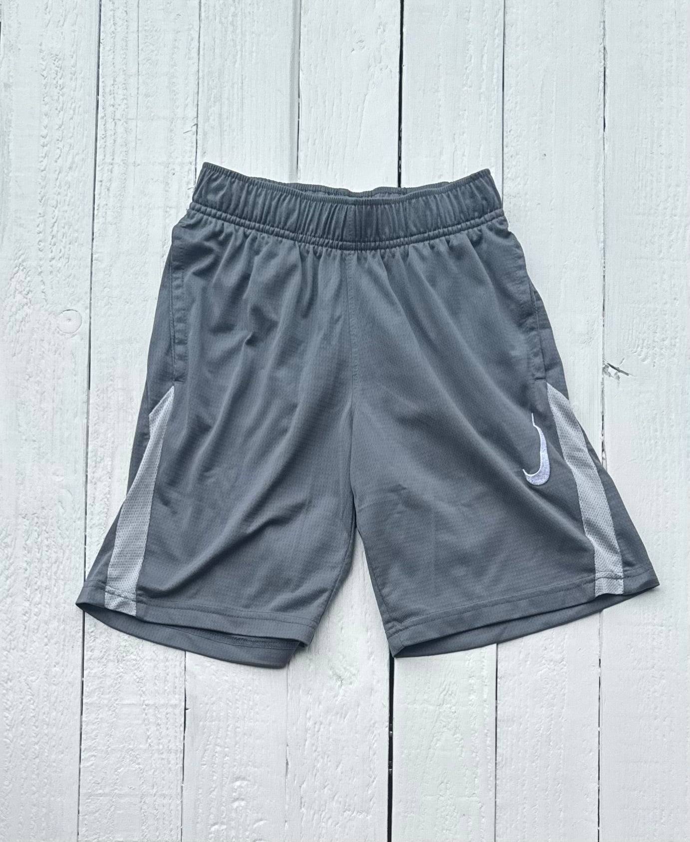 Nike Shorts - S (8/9)