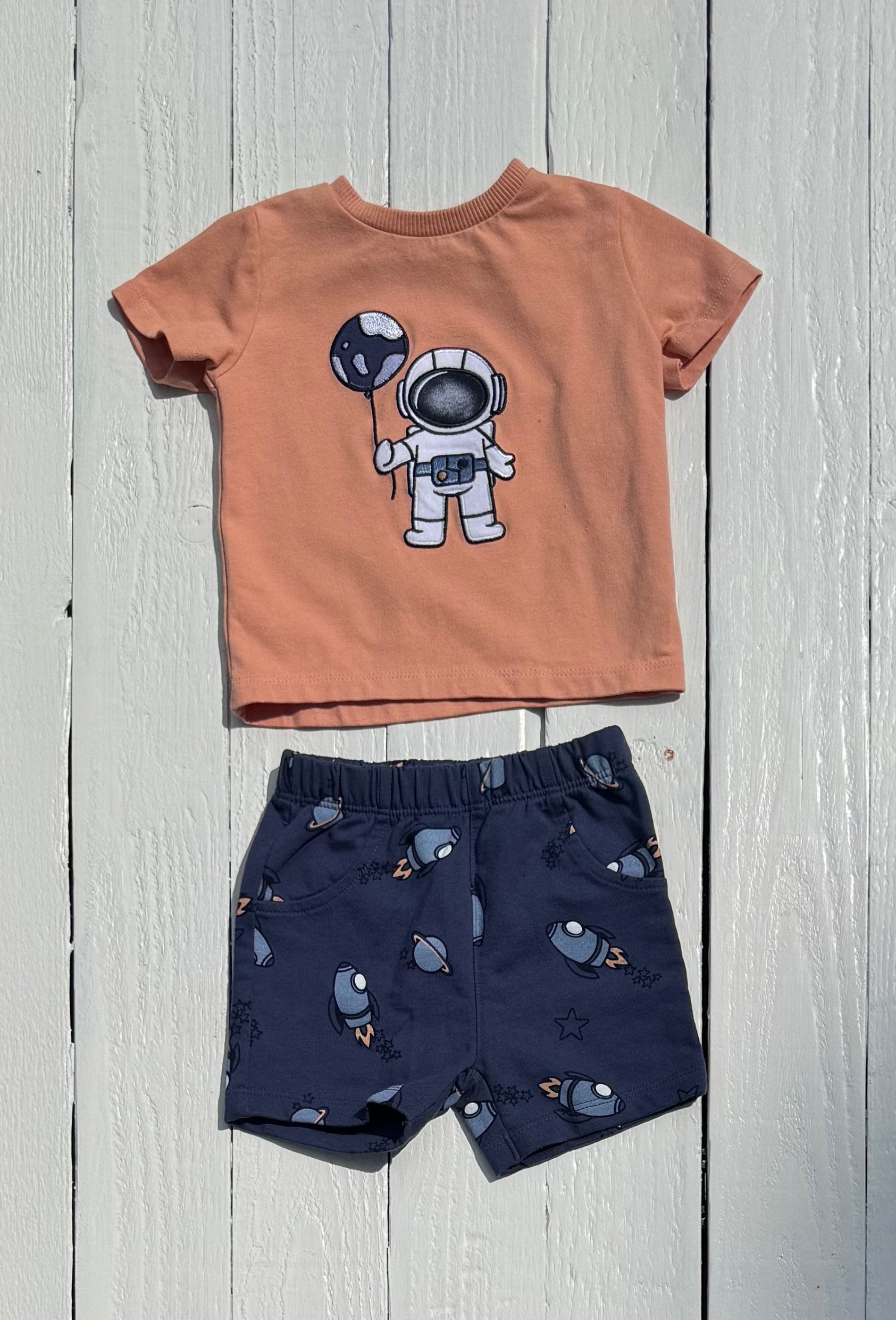 Pekkle Outfit - 6M