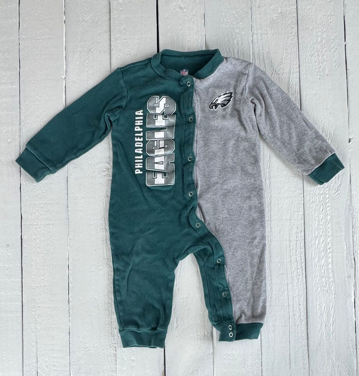 Eagles One Piece - 18M