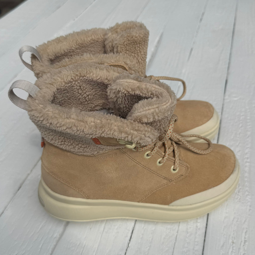Merrell Boots - 6.5