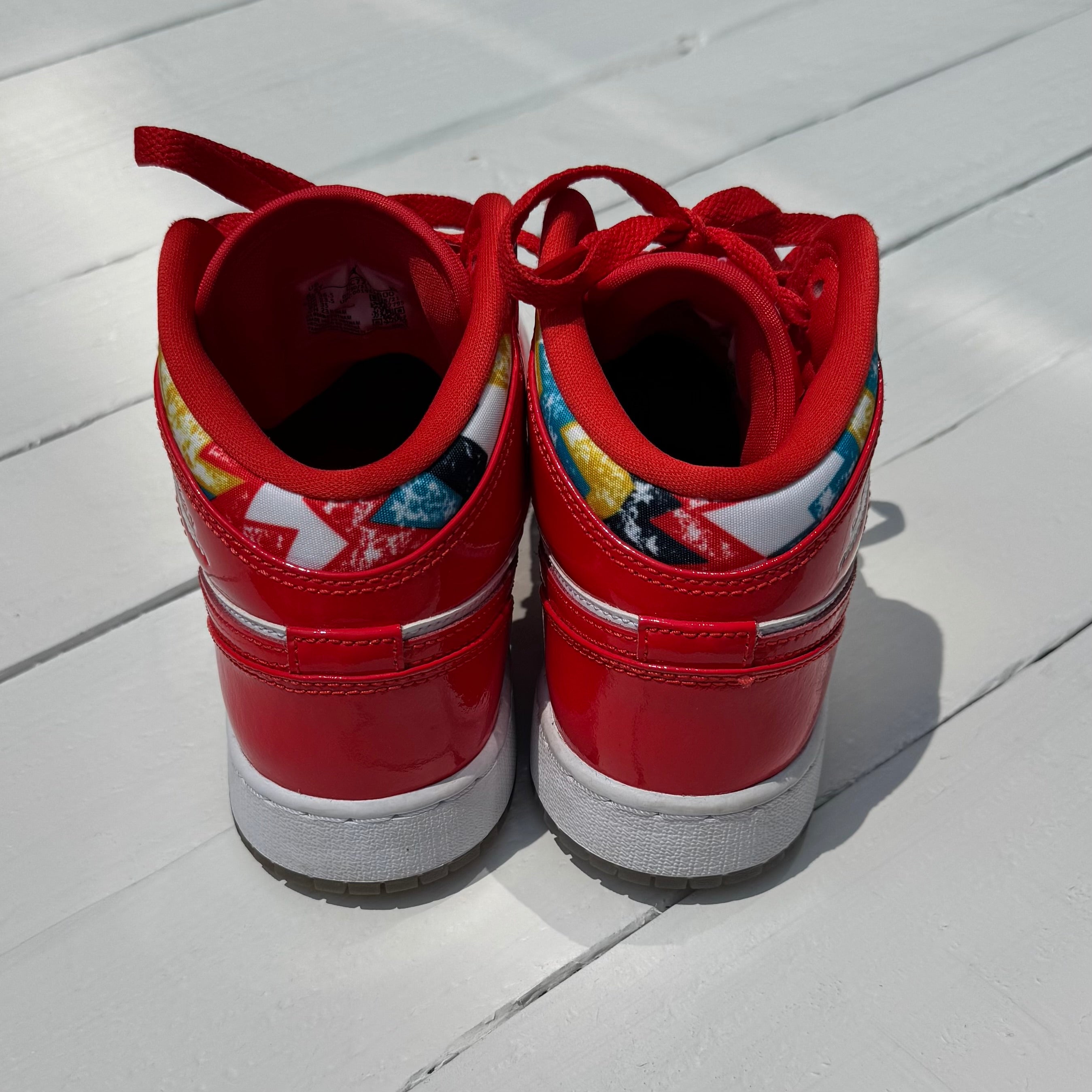 Nike Sneakers - 4.5