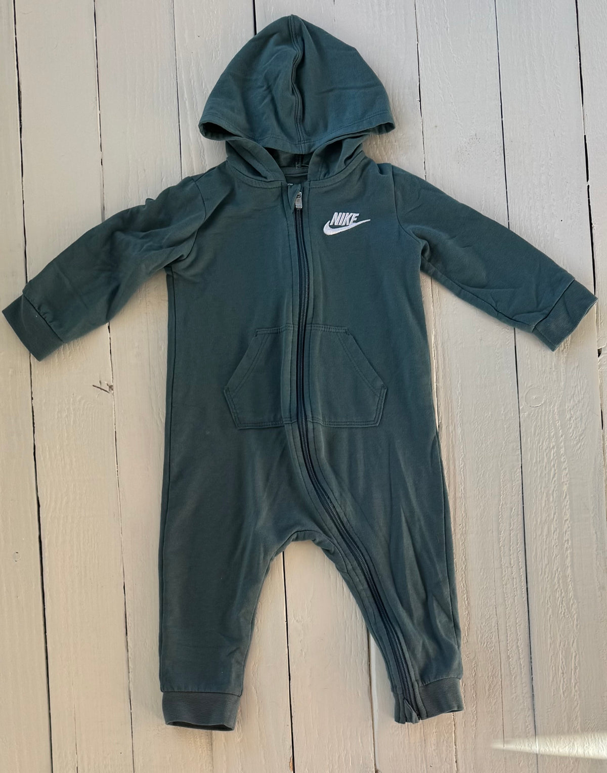 Nike Outfit - 18M