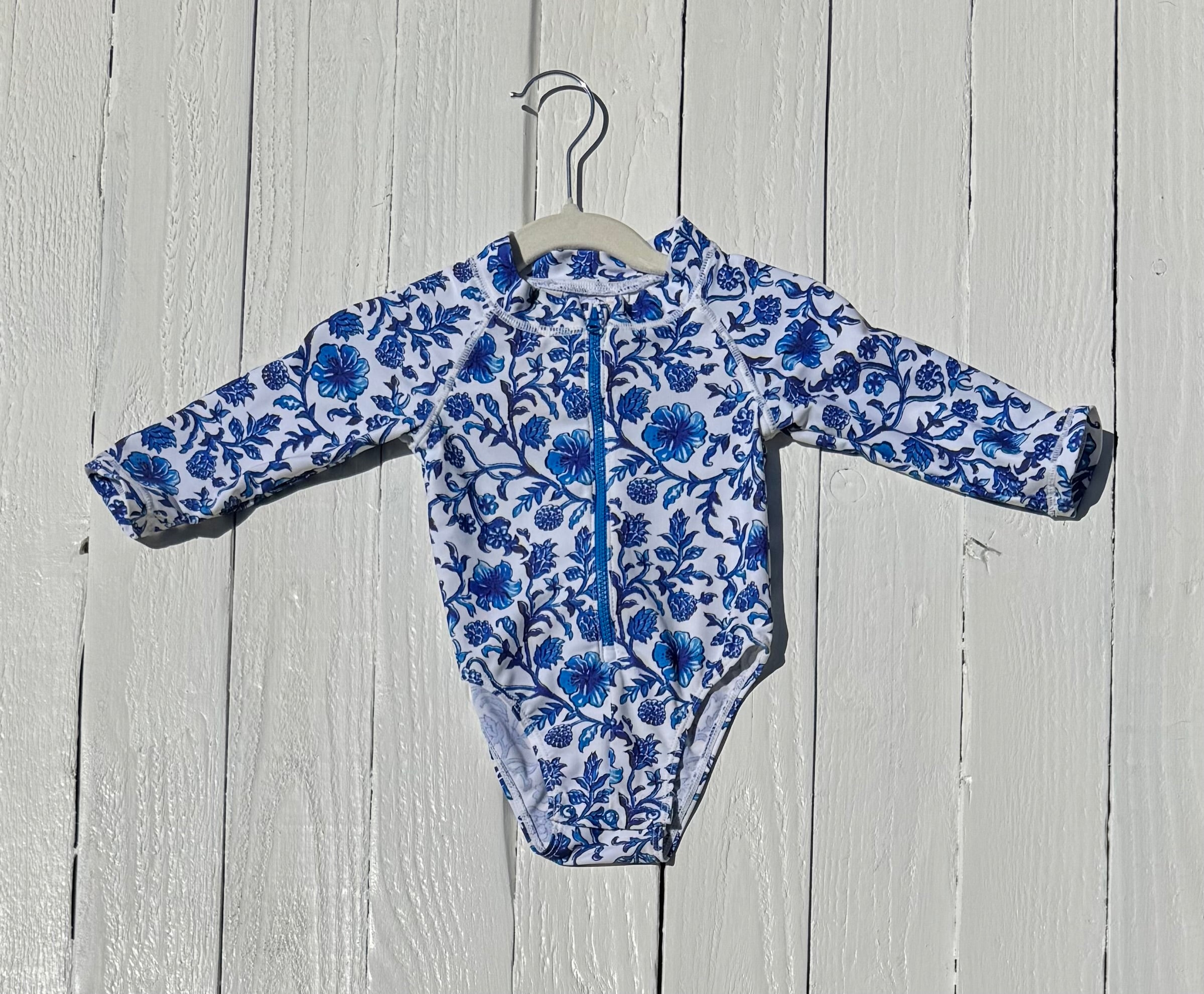 Tommy Bahama Swimsuit - 6-9M