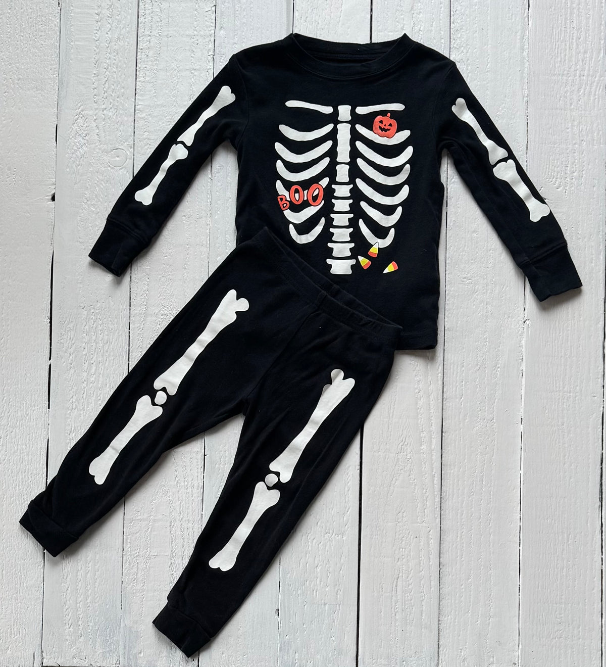 Carter's Jammies - 18M