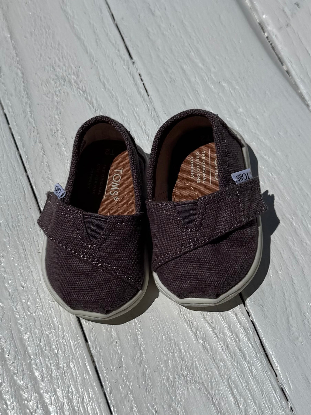 Toms - 2