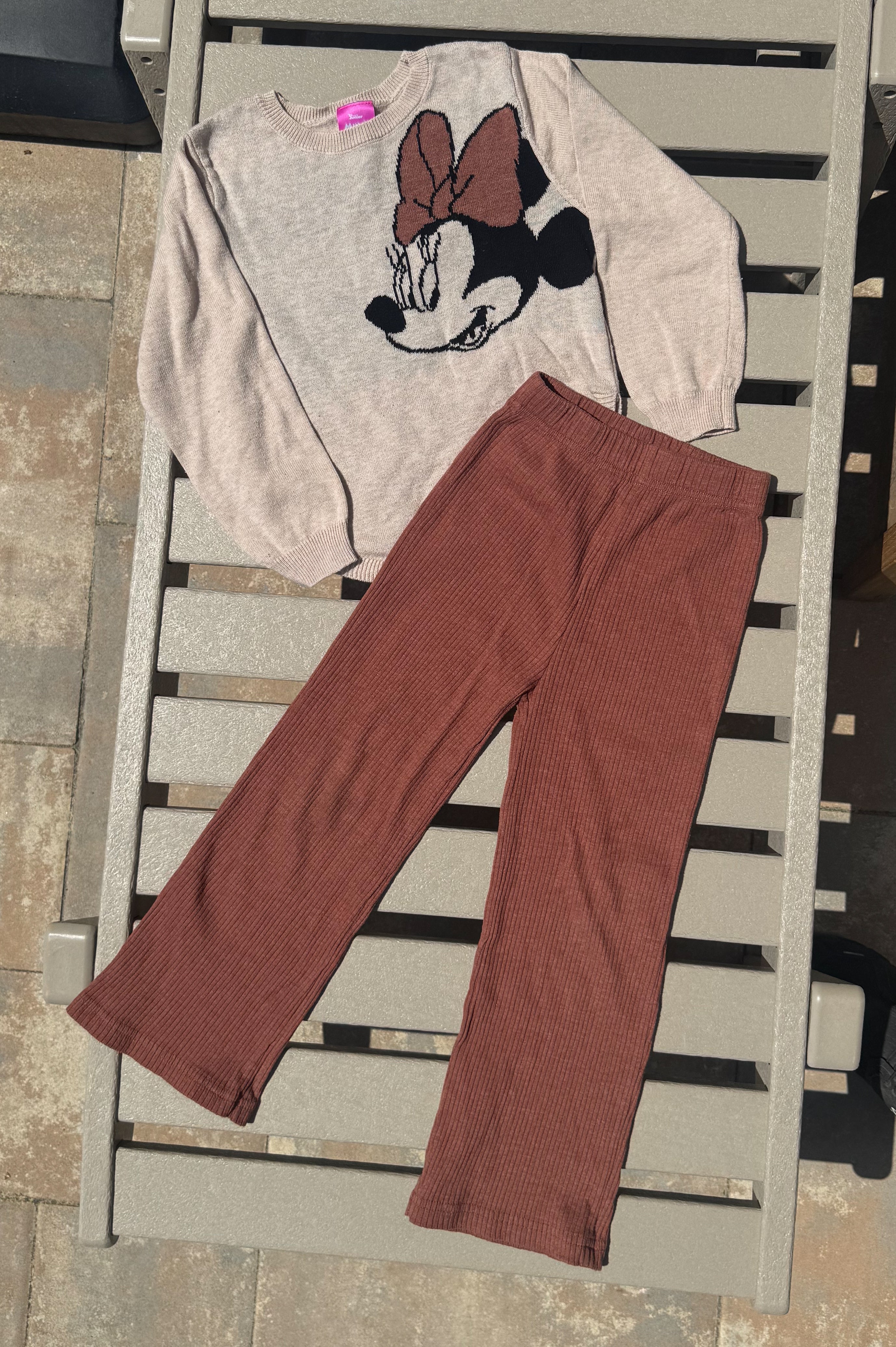 Minnie Mouse outfit - 5T