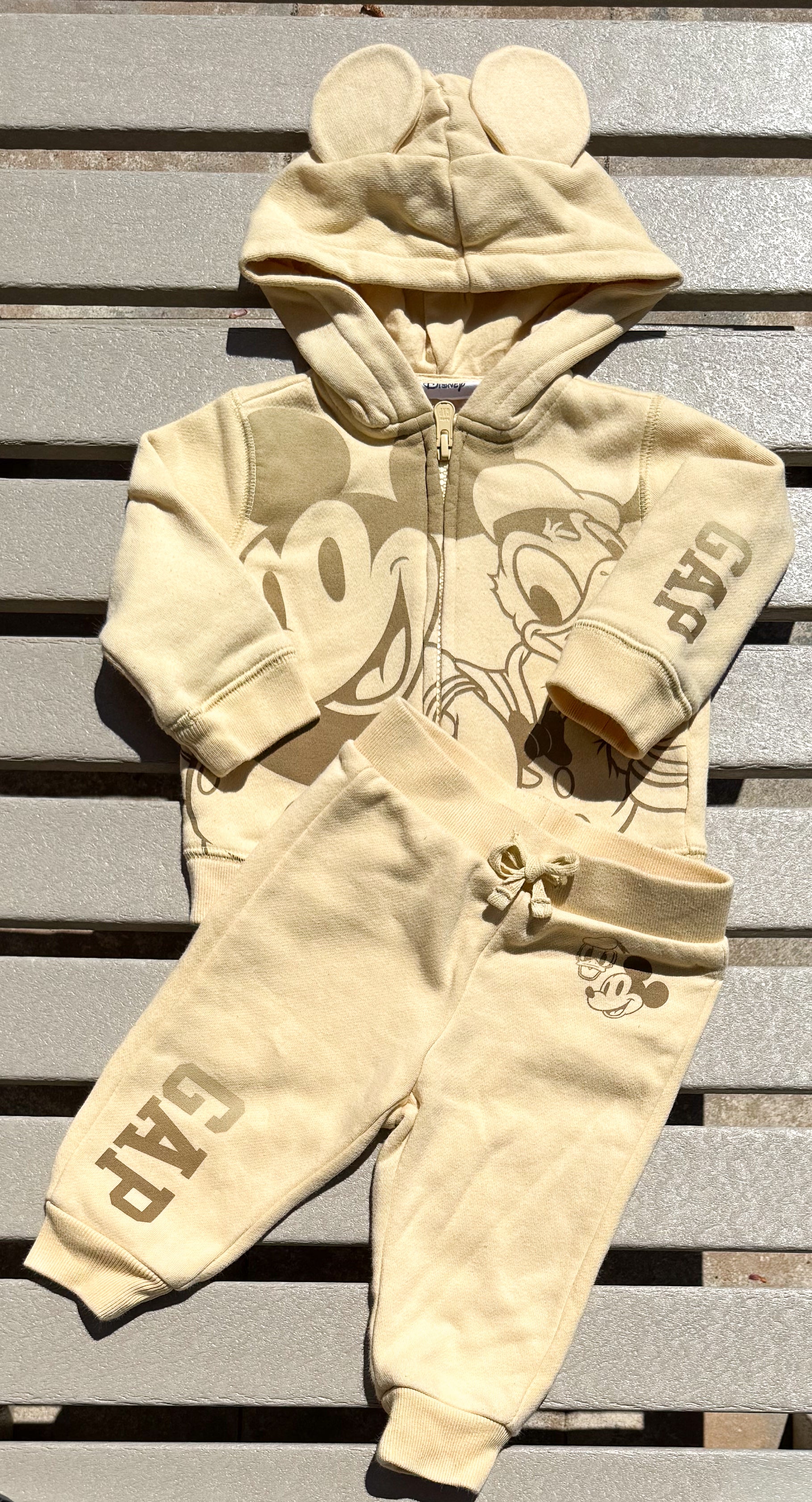 Gap Disney Sweat Suit - 6-12M
