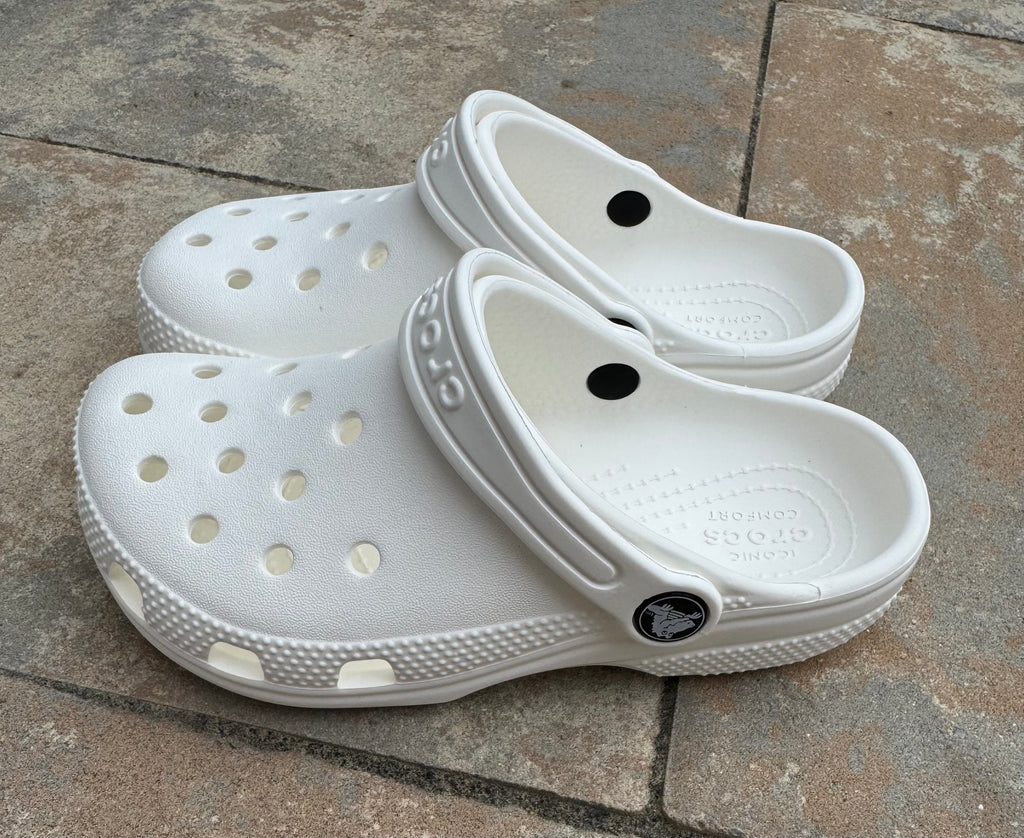 Crocs Classic Clog - multiple sizes