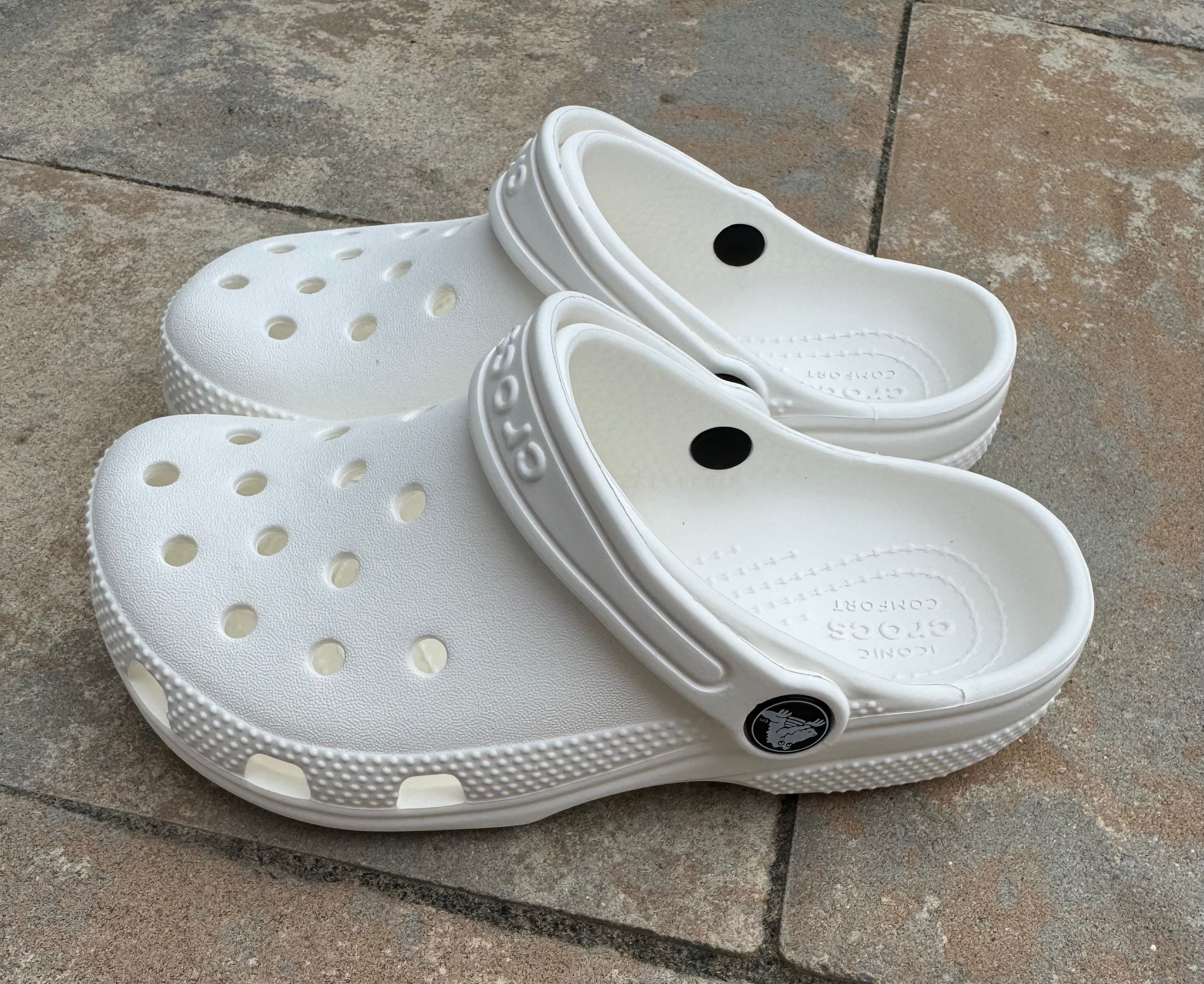 Crocs Classic Clog - multiple sizes