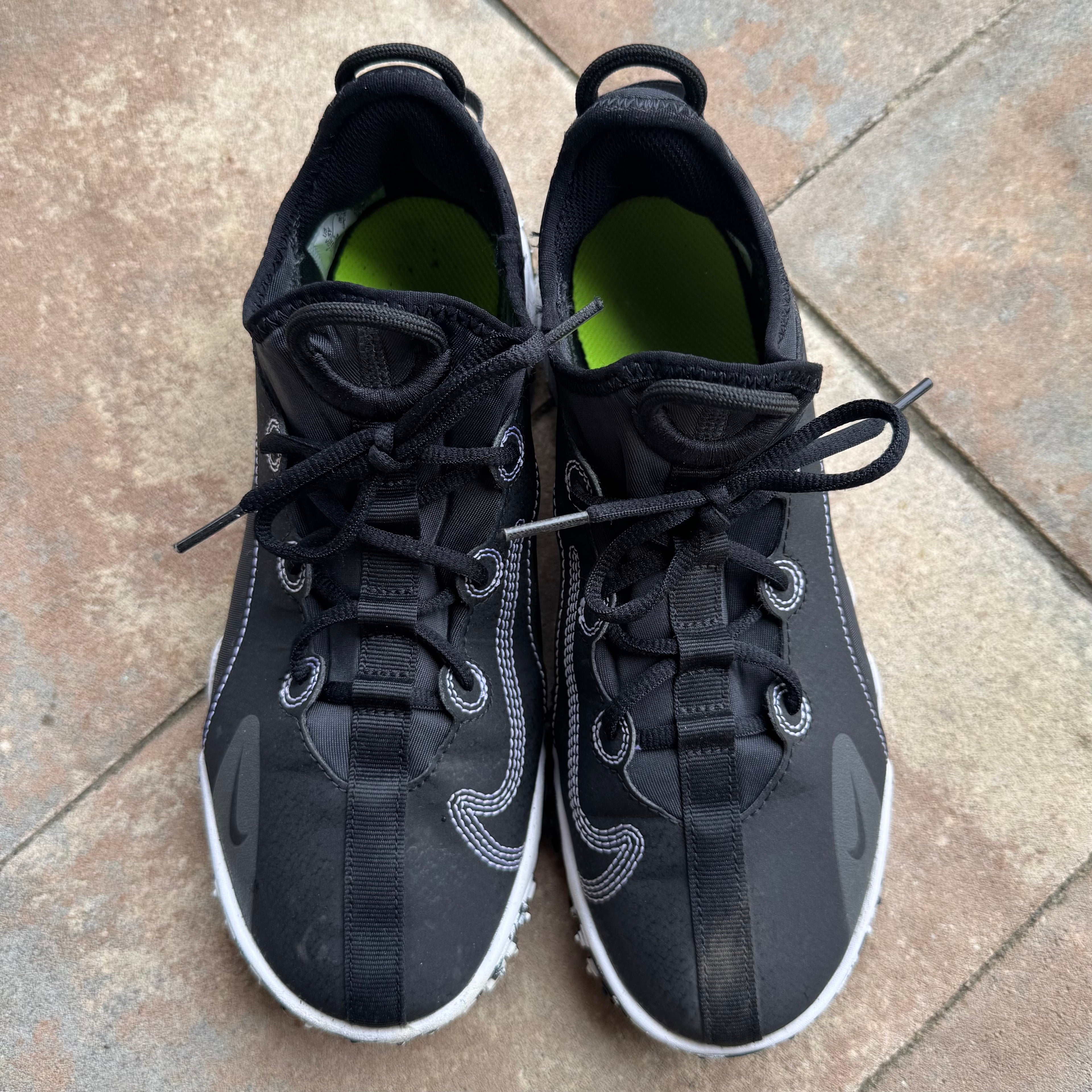 Nike Baseball Shoes - 5.5