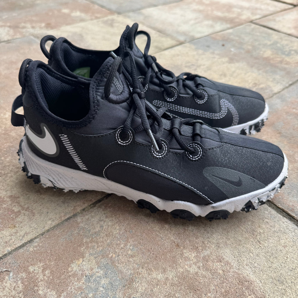 Nike Baseball Shoes - 5.5