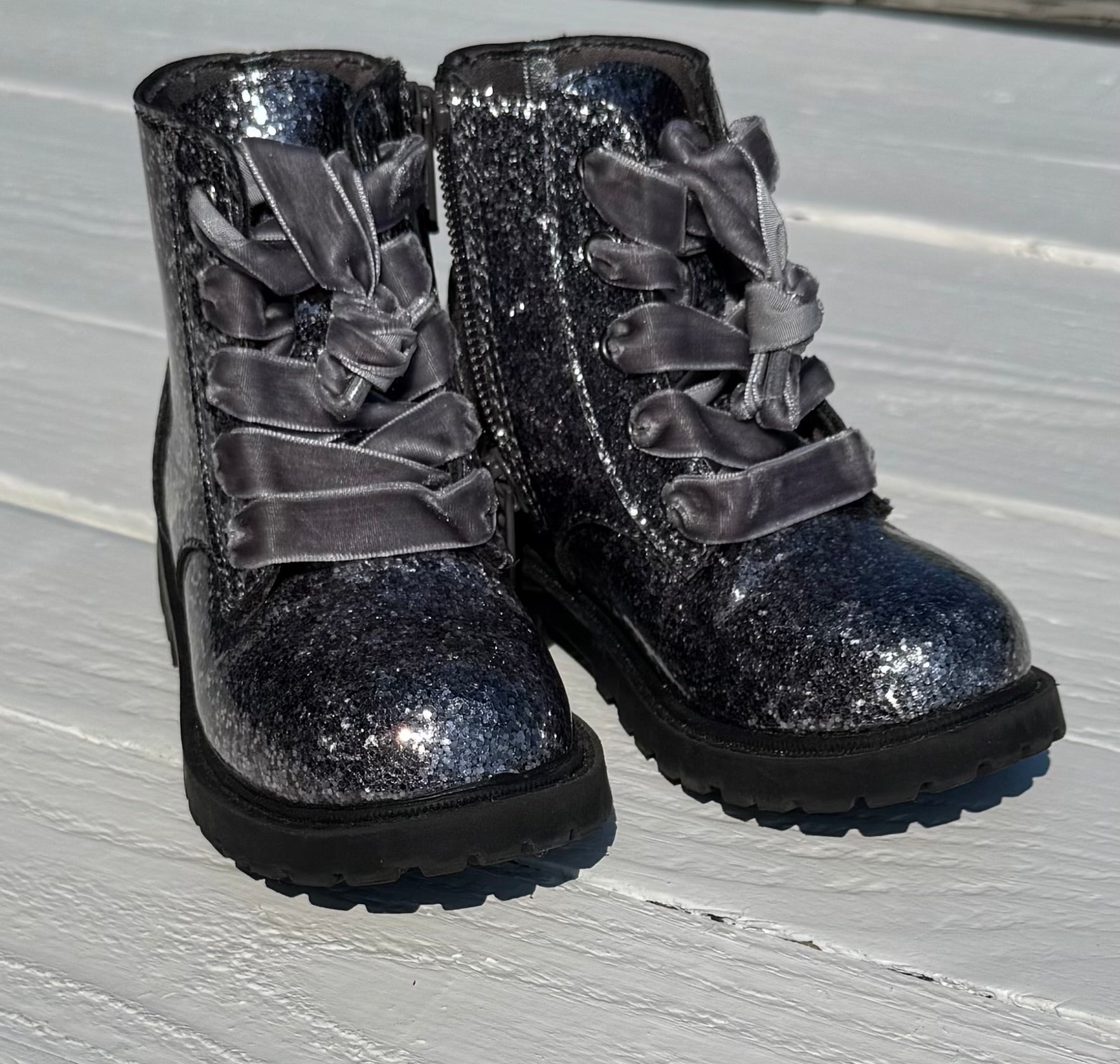 Old Navy Boots - 8