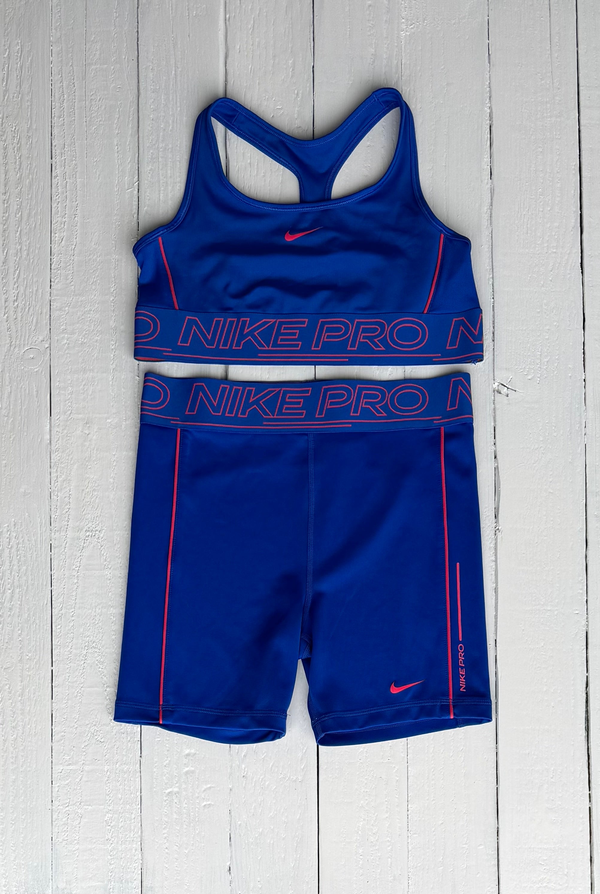 Nike Set - XL (18-20)