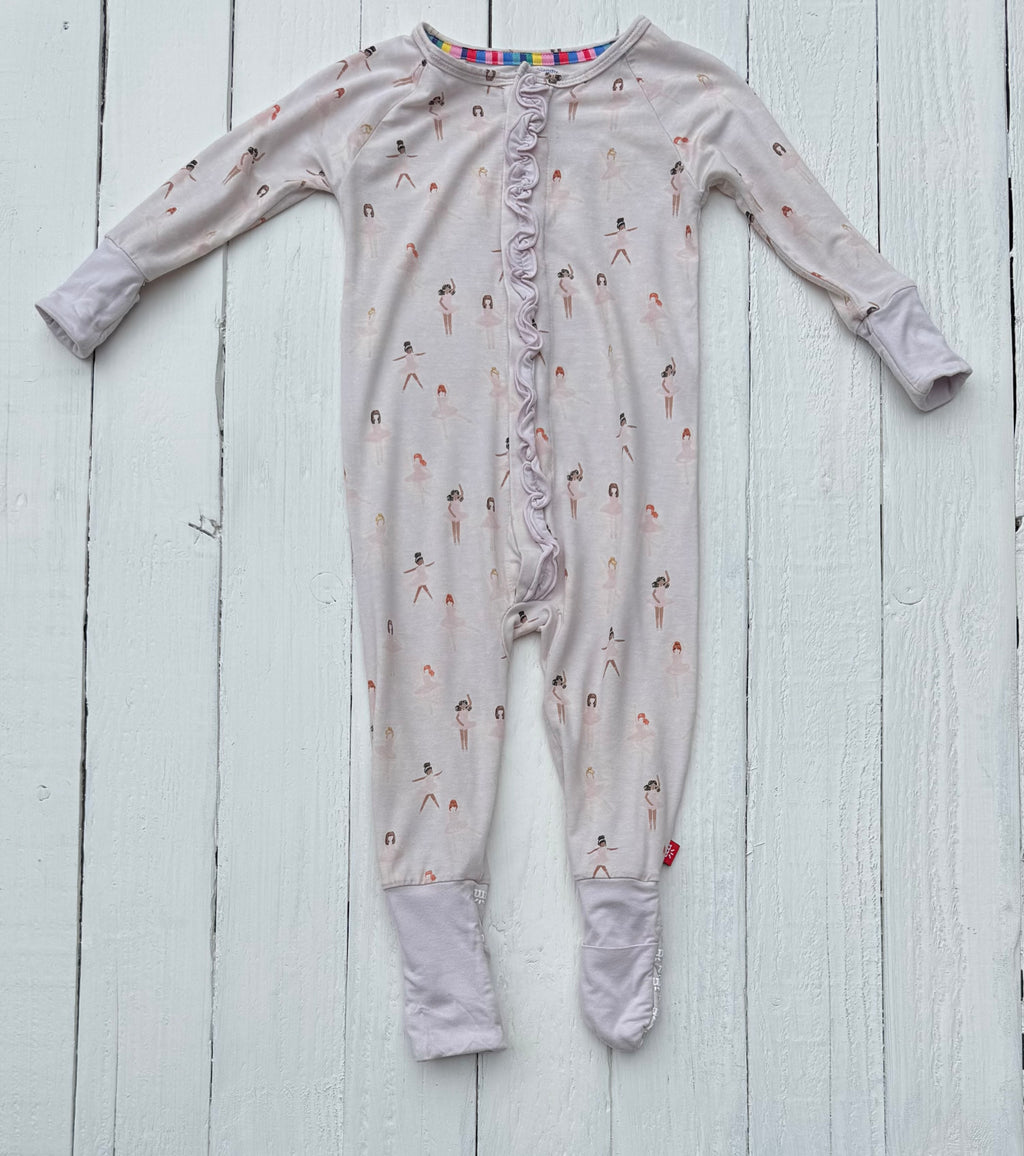 Magnetic Me Jammies - 12-18M