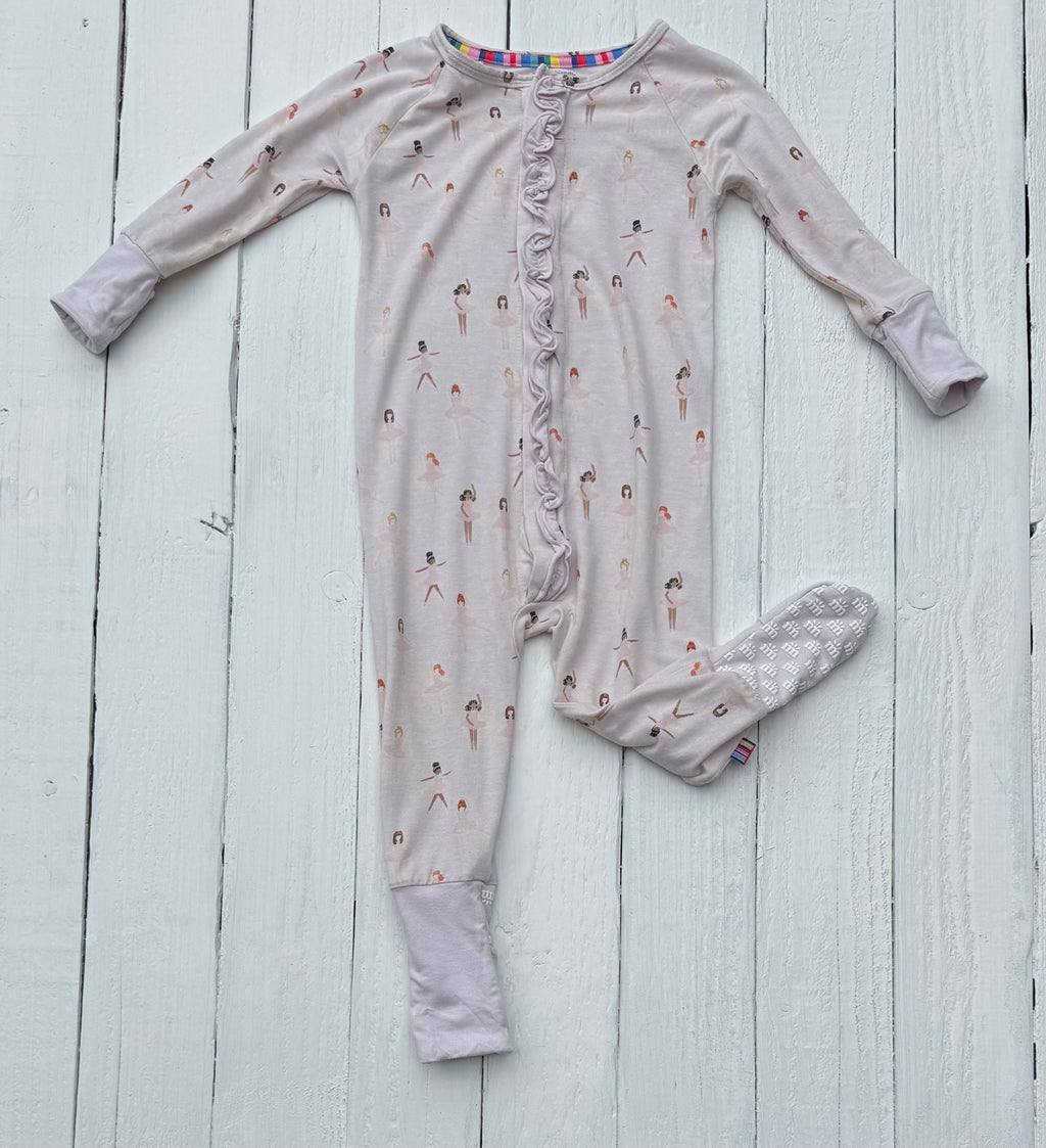 Magnetic Me Jammies - 12-18M