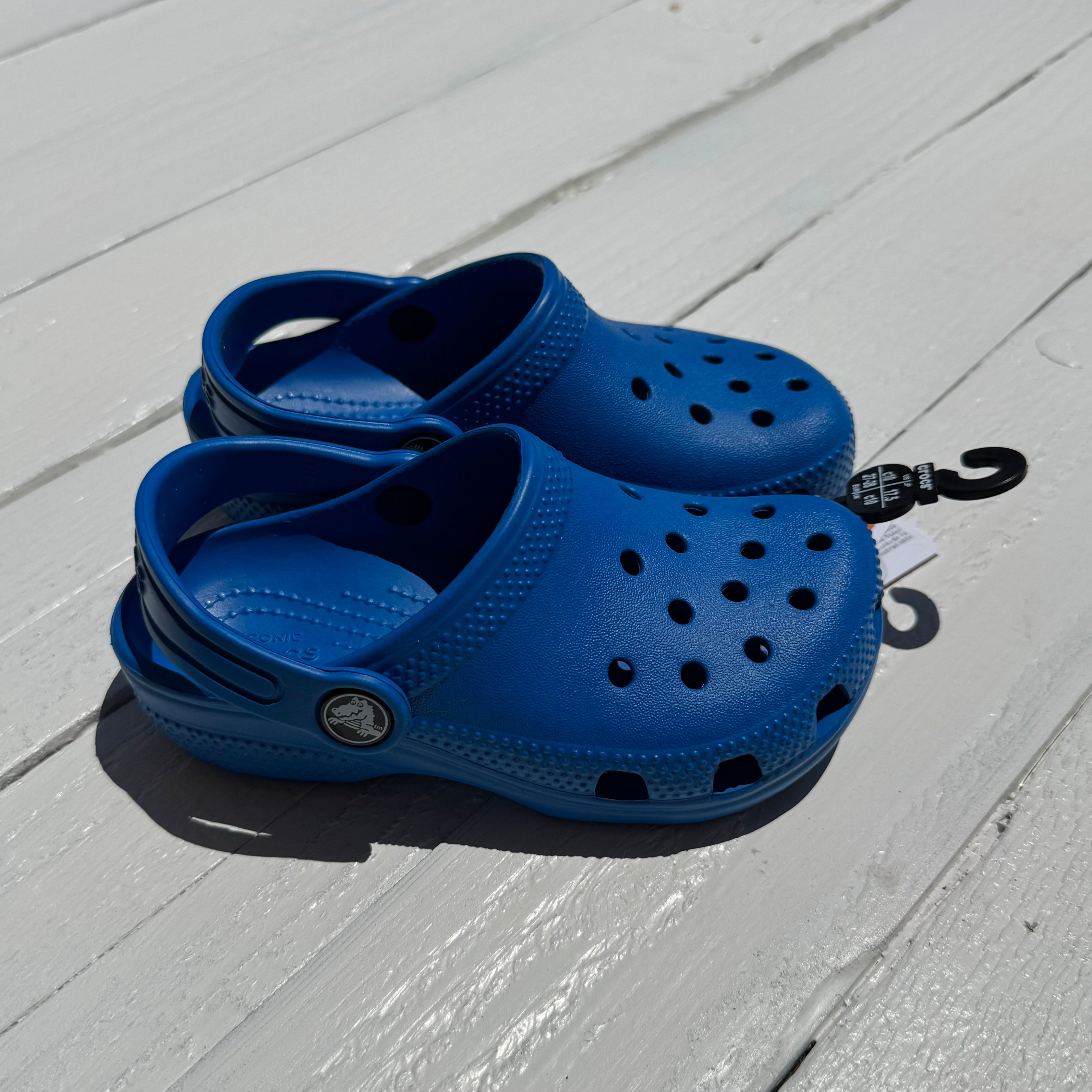 Crocs - 10