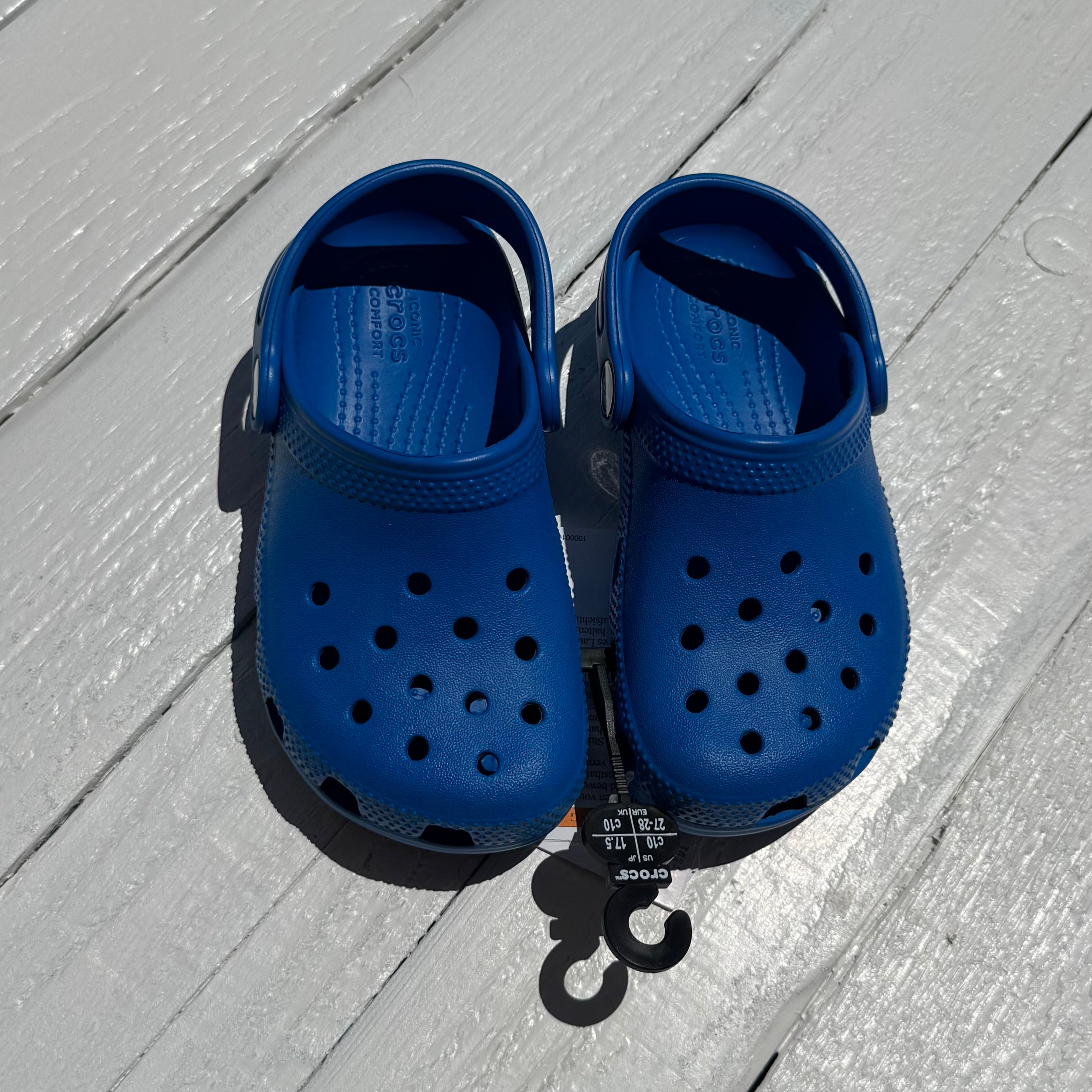 Crocs - 10